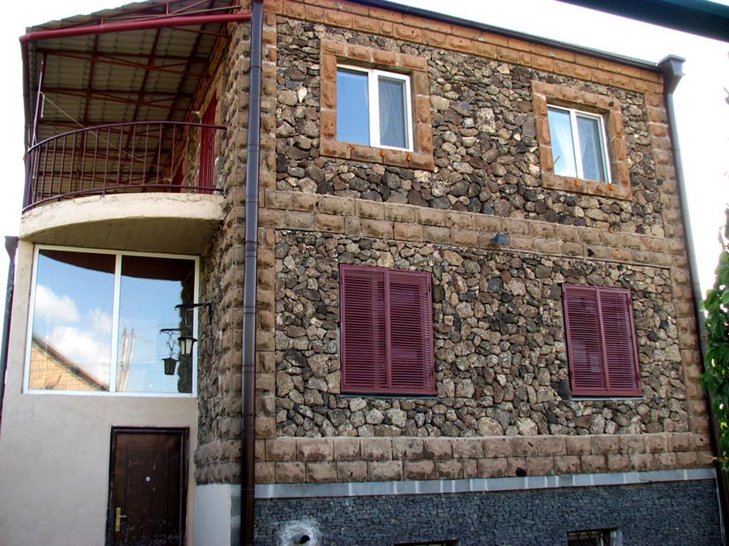 Three Jugs B&B Jrvezh Bagian luar foto