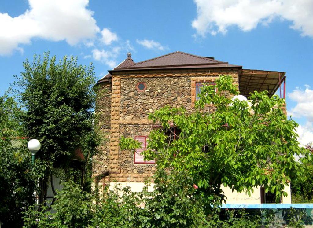 Three Jugs B&B Jrvezh Bagian luar foto